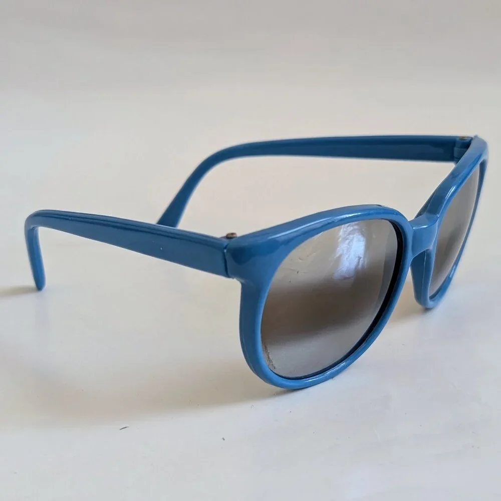 NWT Vintage 90's Kids Nylon C1000 Sport Sunglasses (S. Blue)